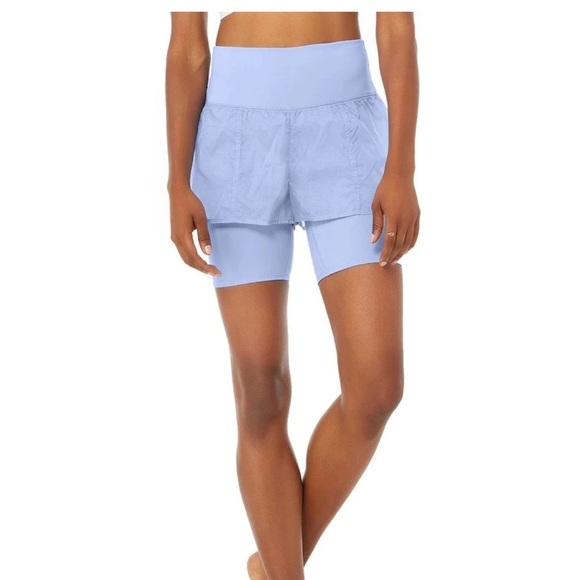 Alo Yoga SMALL High-Waist Circuit Short - Marina size XS - Picture 2 of 13